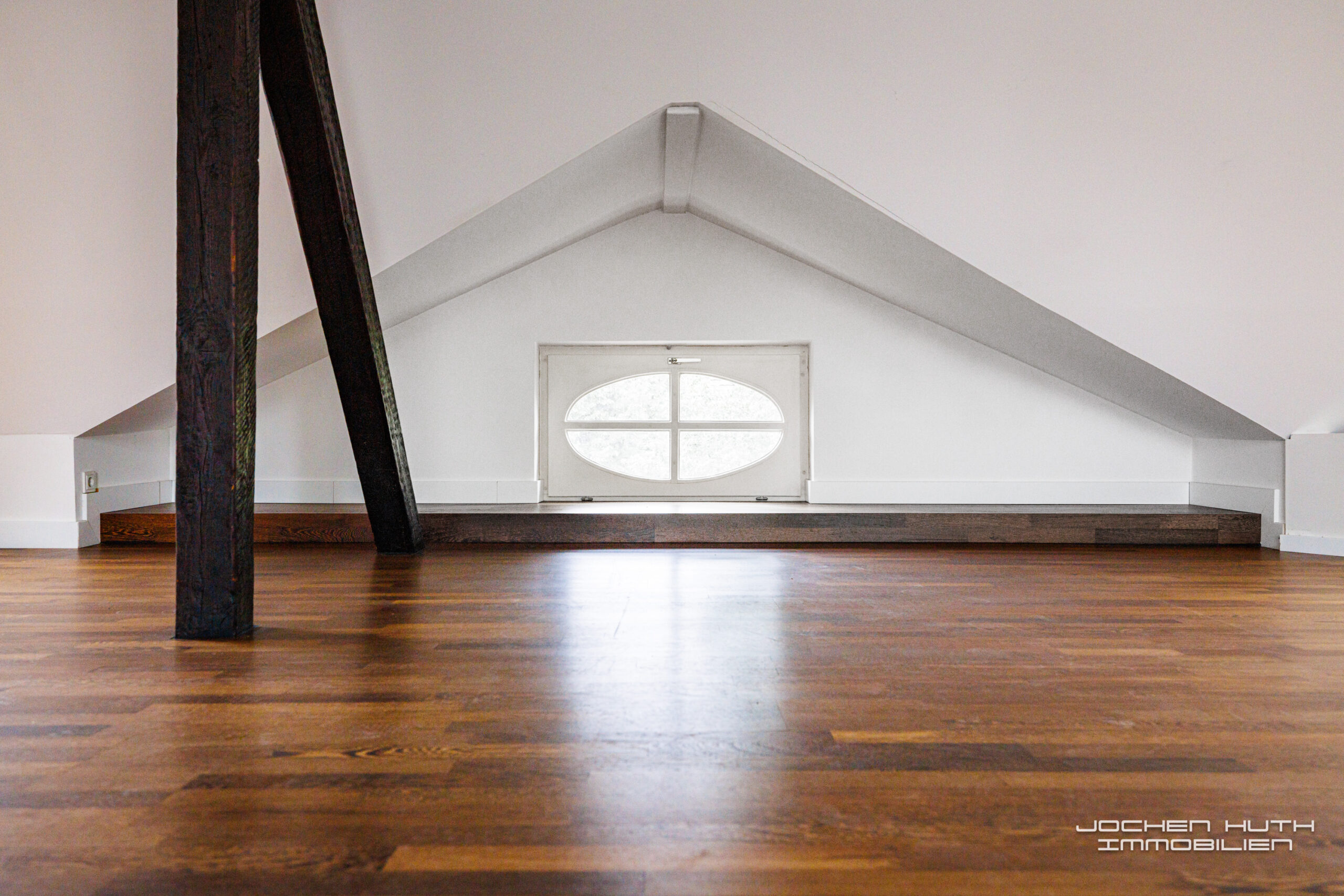 Erkerfenster im Studio